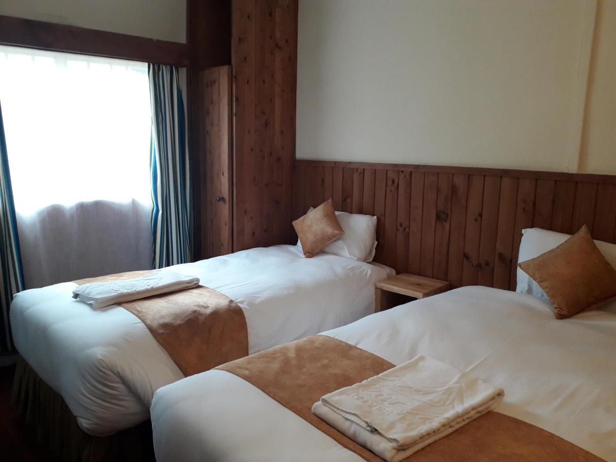 纳罗莫鲁河山林小屋 Naro Moru 外观 照片